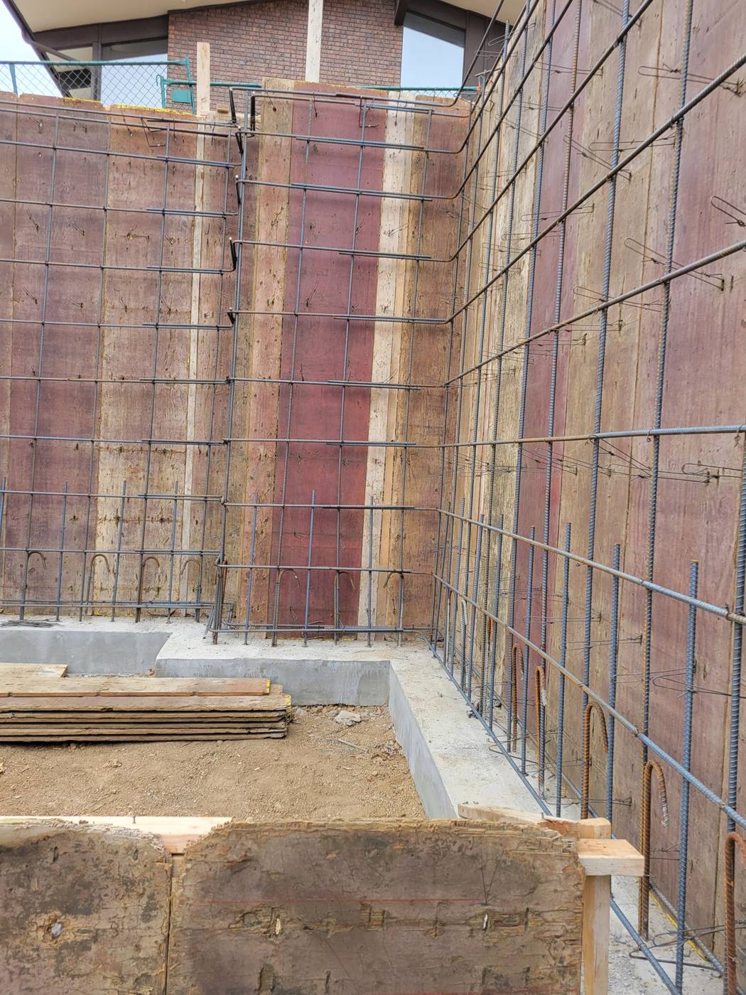 Wall forms