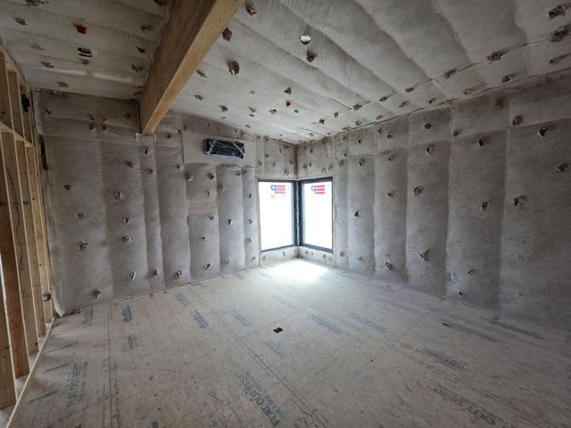 Insulation, upper room